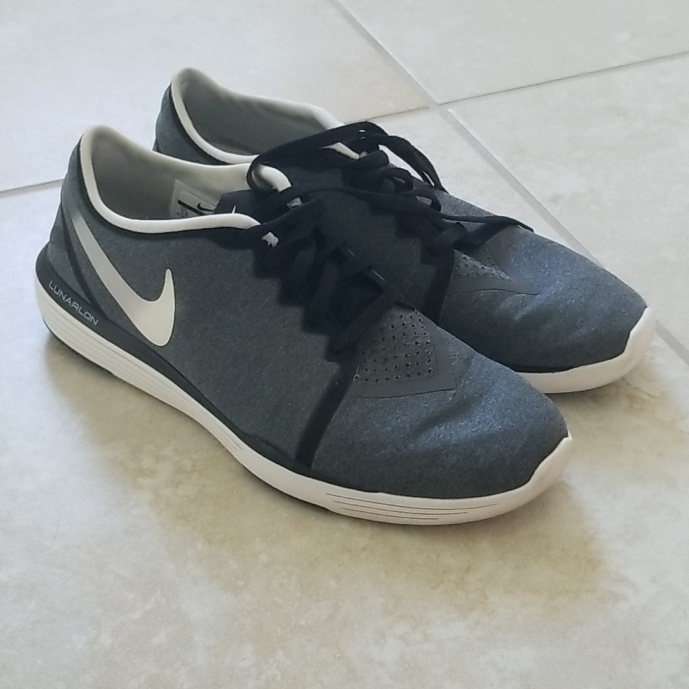 Womens nike training shoes